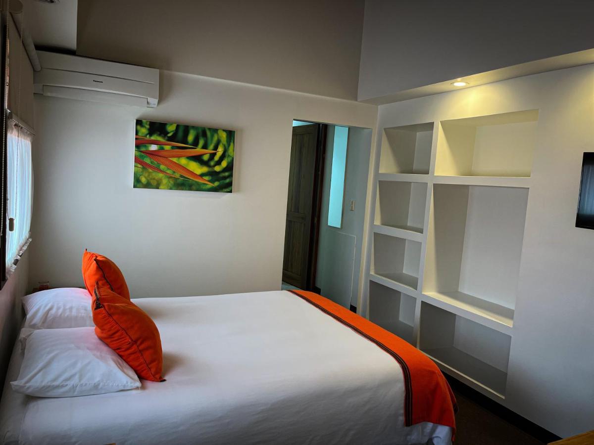 Legacy Boutique Hotel Quesada  エクステリア 写真
